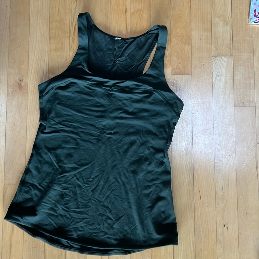 Lululemon olive tank 8